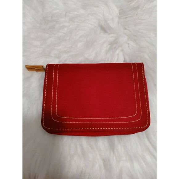 Ellington Nylon Organizer/Wallet - Picture 2 of 5